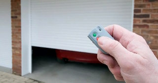 Купить автоматику для рулонных ворот Курганинск, цена от 2720 руб.