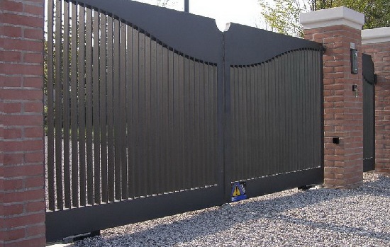 Купить новые ворота Абакан откатные в Курганинске по цене от 82096 руб