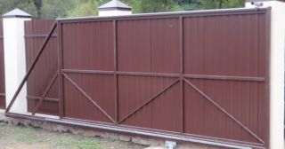 Купить откатные ворота из профнастила Курганинск, цена от 1745 руб.