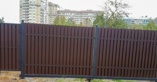 Купить распашные ворота из штакетника Курганинск, цена от 2720 руб.