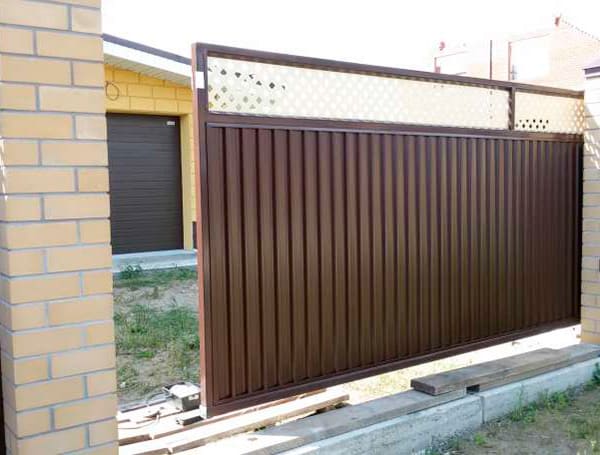 Эстетика и Надежность: Ворота Grand Line для Вашего Дома в Курганинске от 36738 руб